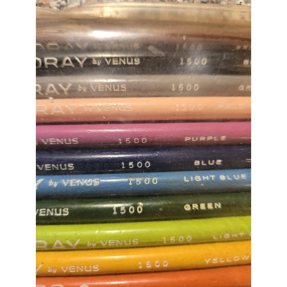 Coloray Colored Pencil Lot 12 ct Multicolor Art Design Drawing Pre-Owned Vintage